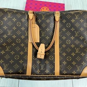 Louis Vuitton Sirius 45 Luggage/CarryOn- Very light use!